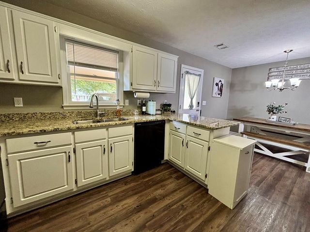131 Lee Road 2059, Phenix City, AL 36870