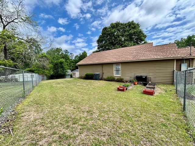 131 Lee Road 2059, Phenix City, AL 36870