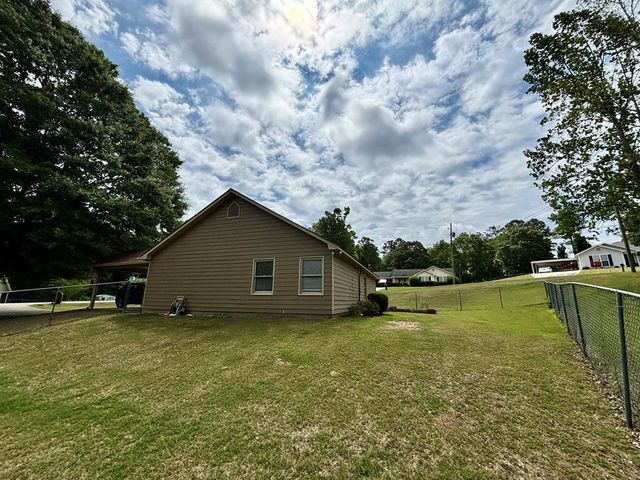 131 Lee Road 2059, Phenix City, AL 36870
