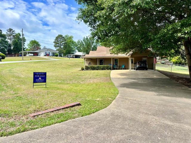 131 Lee Road 2059, Phenix City, AL 36870