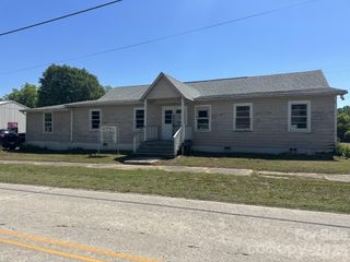 706 Old North Main Street, Clover, SC 29710