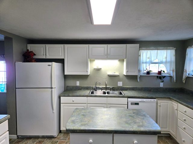 2190 SE 25th Drive, Okeechobee, FL 34974