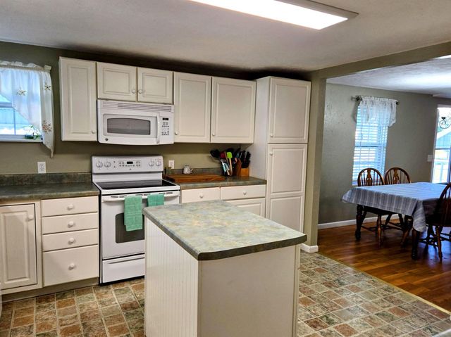 2190 SE 25th Drive, Okeechobee, FL 34974