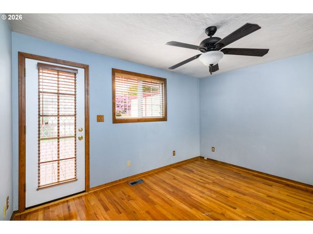 1108 Se 168TH Ave, Portland, OR 97233