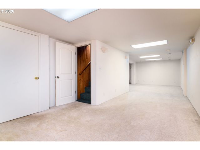 1108 Se 168TH Ave, Portland, OR 97233