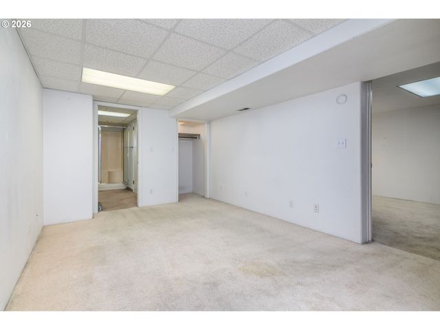 1108 Se 168TH Ave, Portland, OR 97233