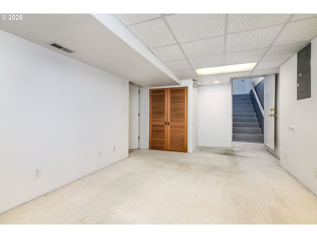 1108 Se 168TH Ave, Portland, OR 97233