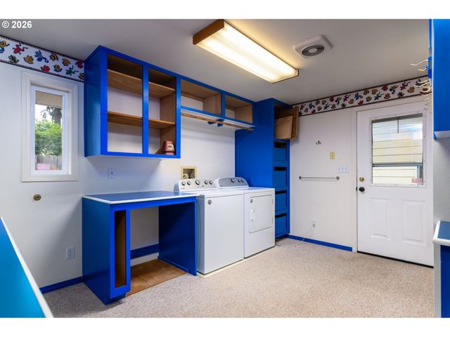 1108 Se 168TH Ave, Portland, OR 97233