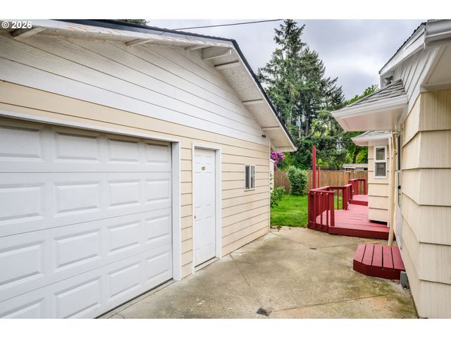 1108 Se 168TH Ave, Portland, OR 97233
