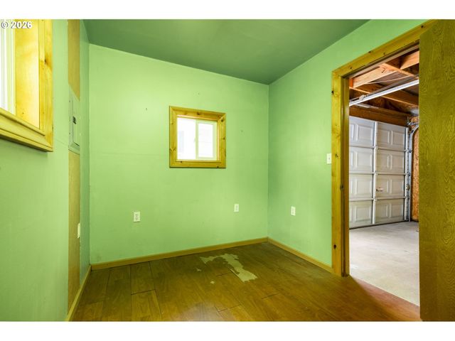 1108 Se 168TH Ave, Portland, OR 97233
