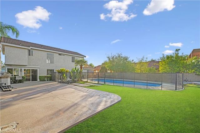 30340 Channel Way Drive, Canyon Lake, CA 92587