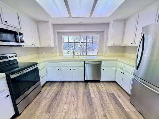 30340 Channel Way Drive, Canyon Lake, CA 92587