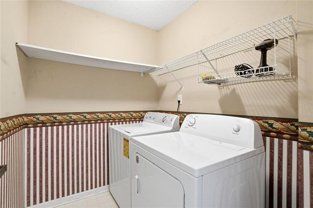 895 Eagle Creek Drive NW, Lawrenceville, GA 30044