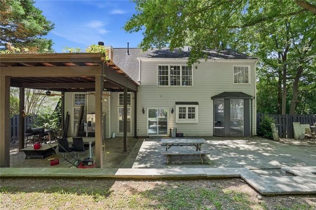 895 Eagle Creek Drive NW, Lawrenceville, GA 30044