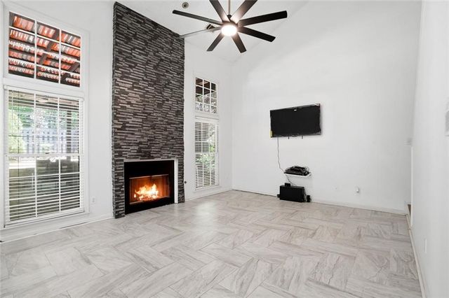 895 Eagle Creek Drive NW, Lawrenceville, GA 30044