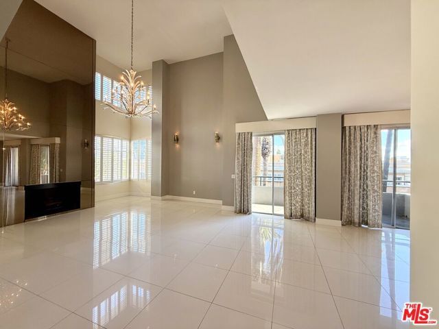 121 S Palm Drive 601, Beverly Hills, CA 90212