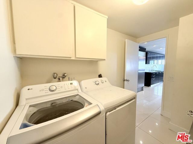 121 S Palm Drive 601, Beverly Hills, CA 90212