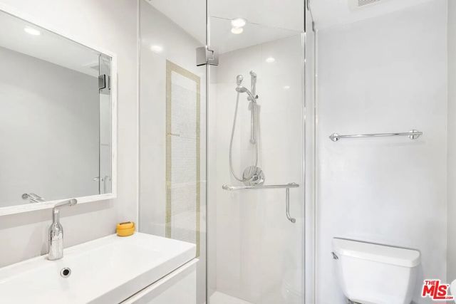 121 S Palm Drive 601, Beverly Hills, CA 90212