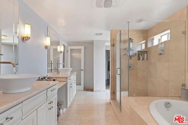 121 S Palm Drive 601, Beverly Hills, CA 90212