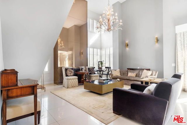 121 S Palm Drive 601, Beverly Hills, CA 90212