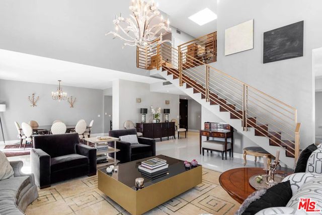 121 S Palm Drive 601, Beverly Hills, CA 90212