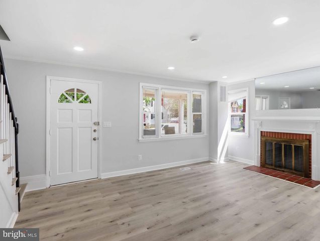 106 KINSHIP RD, Dundalk, MD 21222