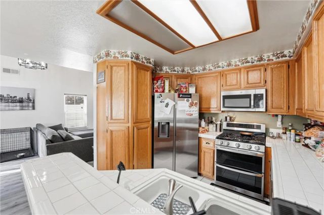 7639 Hillhurst, Riverside, CA 92508