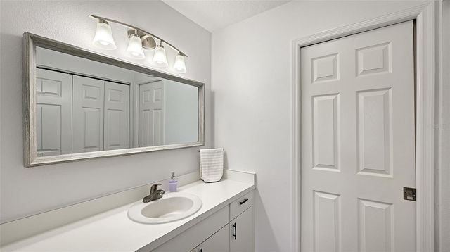 5469 FAIR OAKS STREET 5C, Bradenton, FL 34203