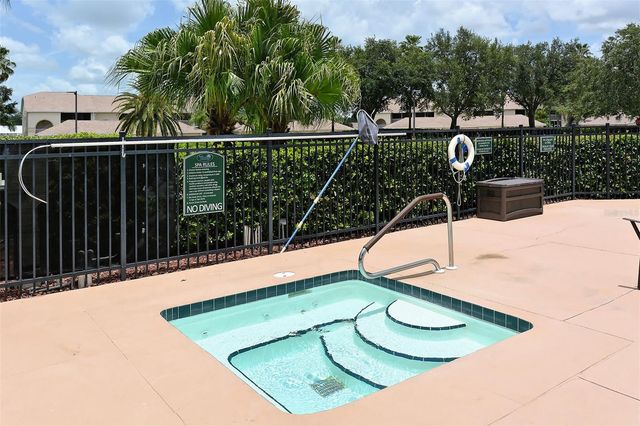 5469 FAIR OAKS STREET 5C, Bradenton, FL 34203