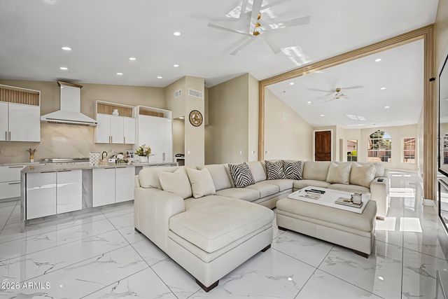 1732 W COMMERCE Avenue, Gilbert, AZ 85233