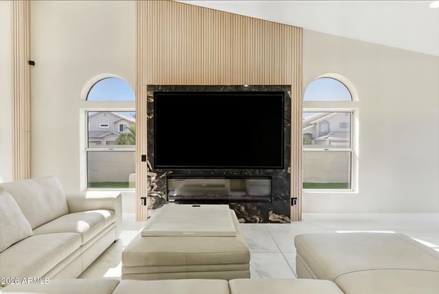 1732 W COMMERCE Avenue, Gilbert, AZ 85233