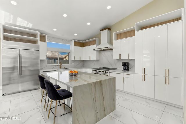 1732 W COMMERCE Avenue, Gilbert, AZ 85233