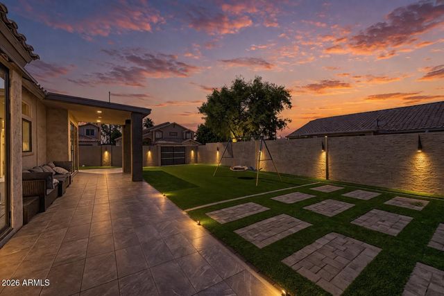 1732 W COMMERCE Avenue, Gilbert, AZ 85233