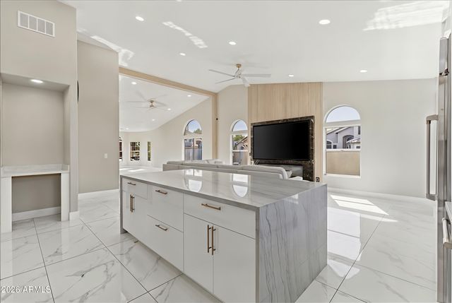 1732 W COMMERCE Avenue, Gilbert, AZ 85233