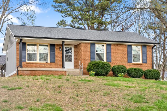 2214 Glory Dr, Clarksville, TN 37043
