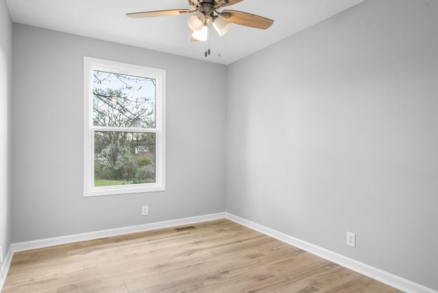 2214 Glory Dr, Clarksville, TN 37043