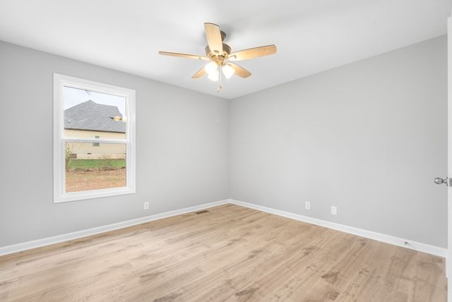 2214 Glory Dr, Clarksville, TN 37043