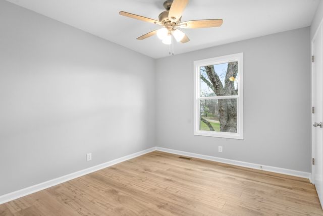 2214 Glory Dr, Clarksville, TN 37043