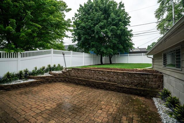 210 S 78th STREET, Milwaukee, WI 53214