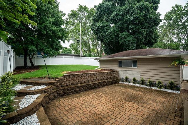 210 S 78th STREET, Milwaukee, WI 53214