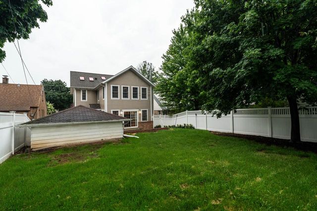 210 S 78th STREET, Milwaukee, WI 53214