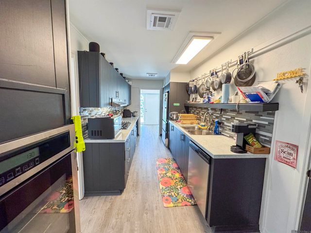 20005 Oakwood Dr, Ponchatoula, LA 70454