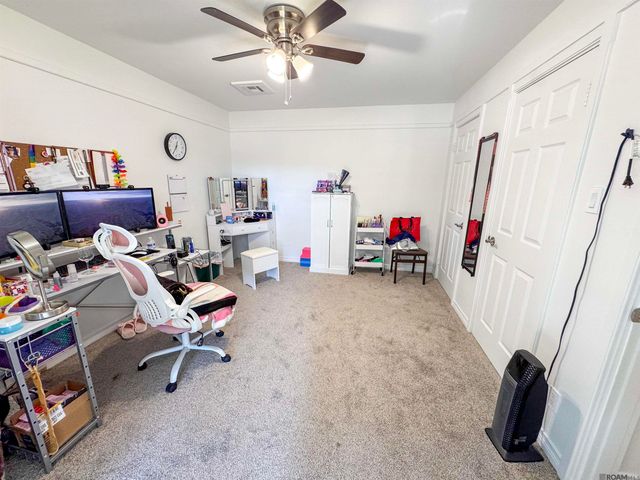 20005 Oakwood Dr, Ponchatoula, LA 70454