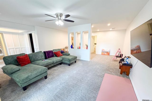 20005 Oakwood Dr, Ponchatoula, LA 70454