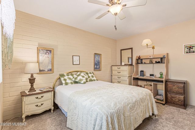 306 N Calle Del Diablo, Green Valley, AZ 85614