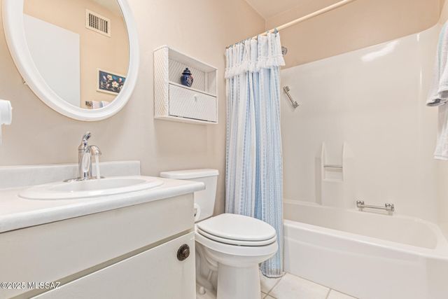 306 N Calle Del Diablo, Green Valley, AZ 85614