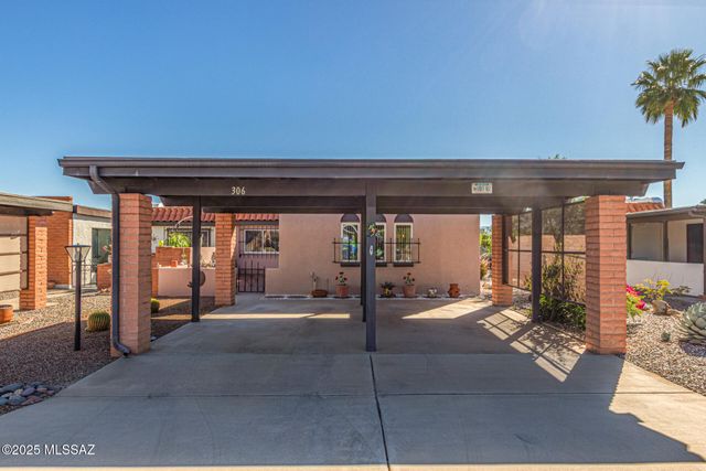 306 N Calle Del Diablo, Green Valley, AZ 85614