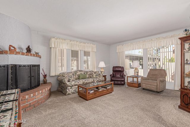 306 N Calle Del Diablo, Green Valley, AZ 85614