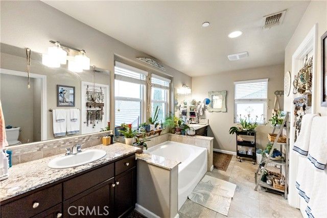 3523 Luminary, Clovis, CA 93619