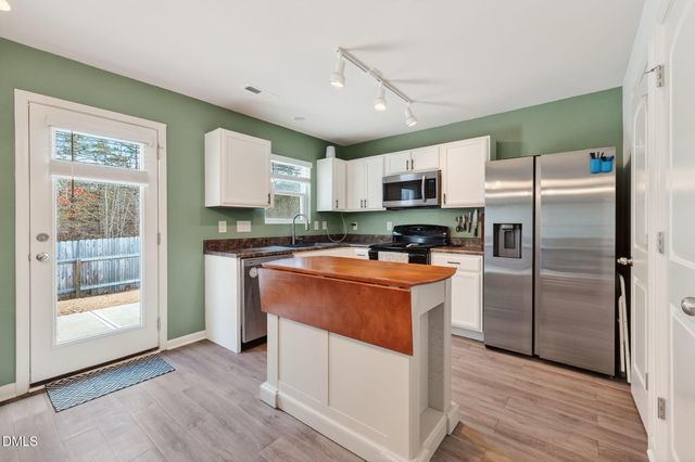 161 Emilies Crossing Way, Lillington, NC 27546